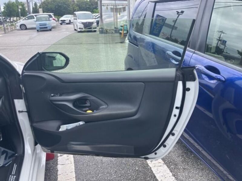 GR YARIS
