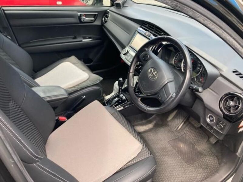 COROLLA FIELDER
