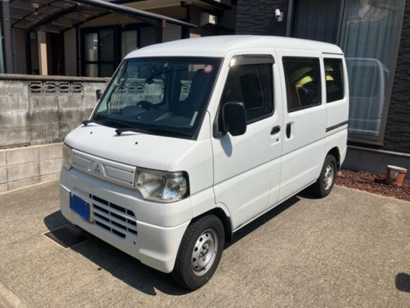 MITSUBISHI MINICAB VAN