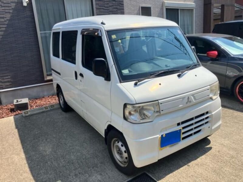 MINICAB VAN
