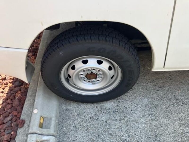 MINICAB VAN