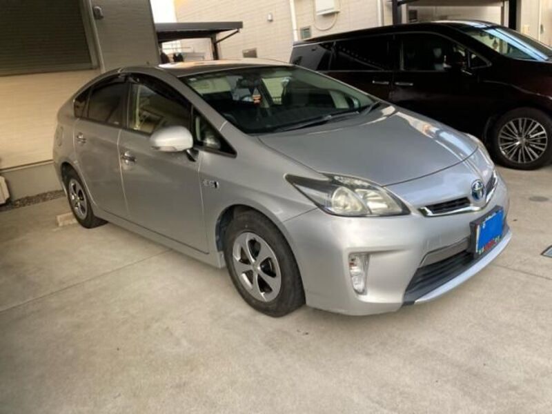 PRIUS PHV
