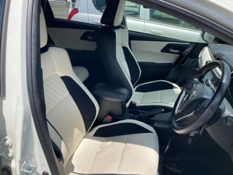 AURIS HYBRID