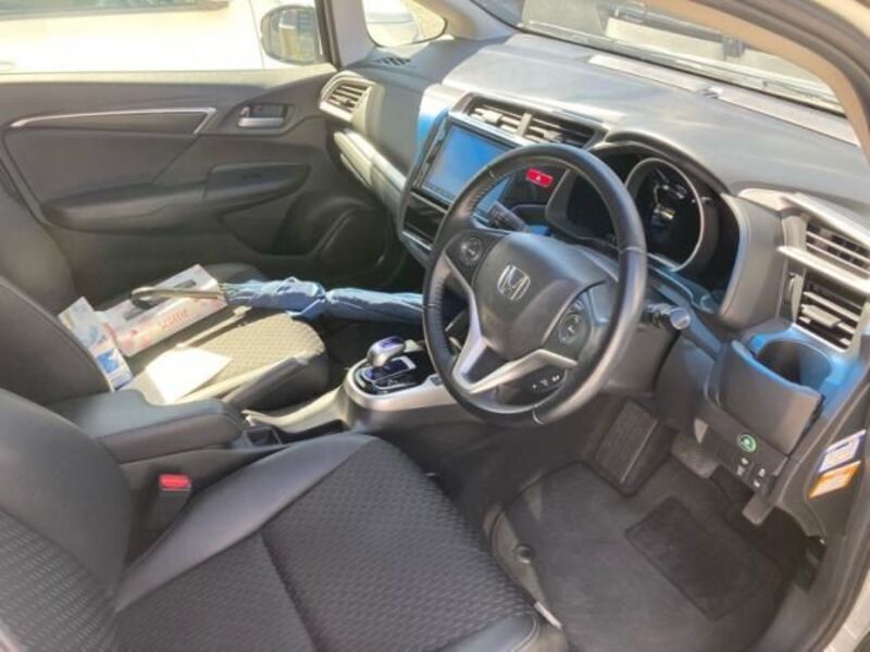 FIT HYBRID