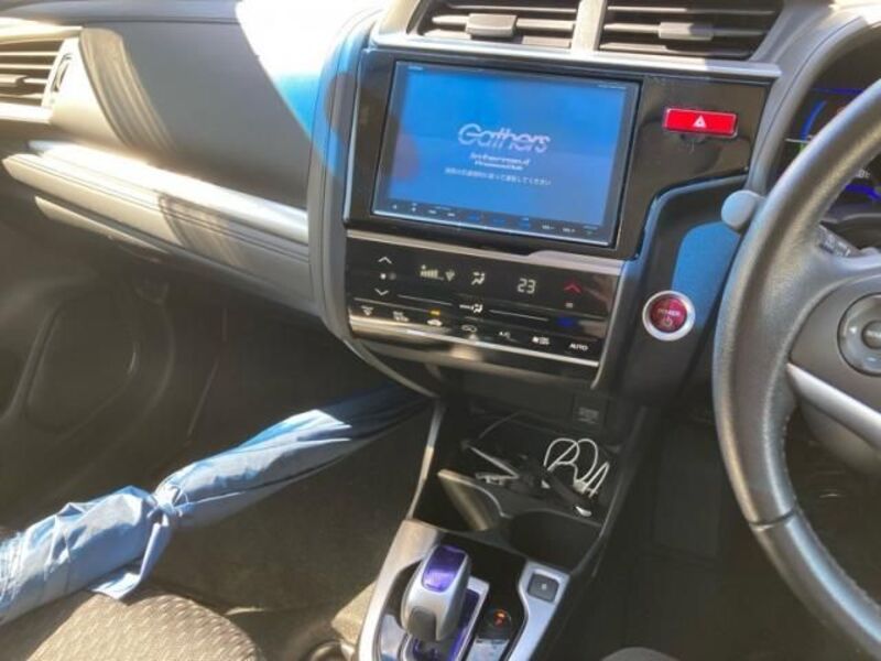 FIT HYBRID