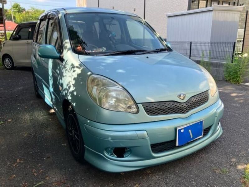 TOYOTA FUN CARGO