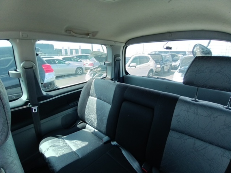 TOURING HIACE