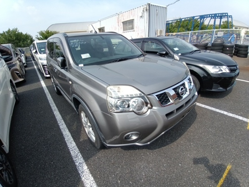 X-TRAIL