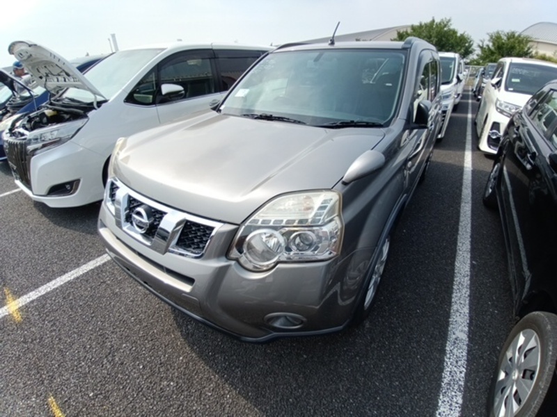 X-TRAIL
