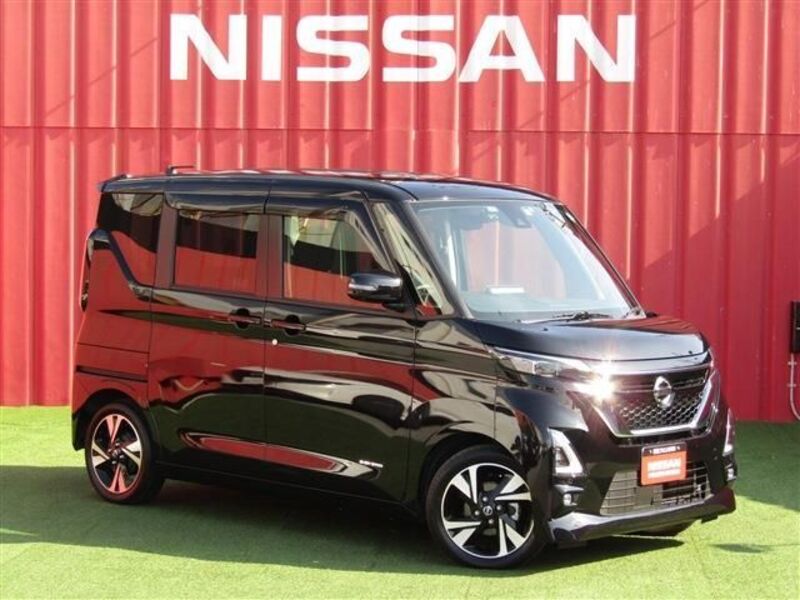 NISSAN ROOX