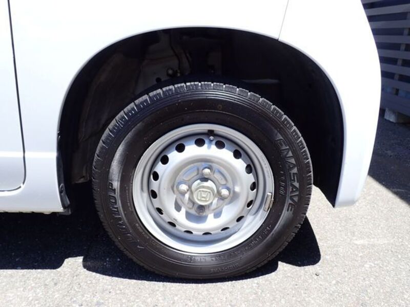 N-VAN