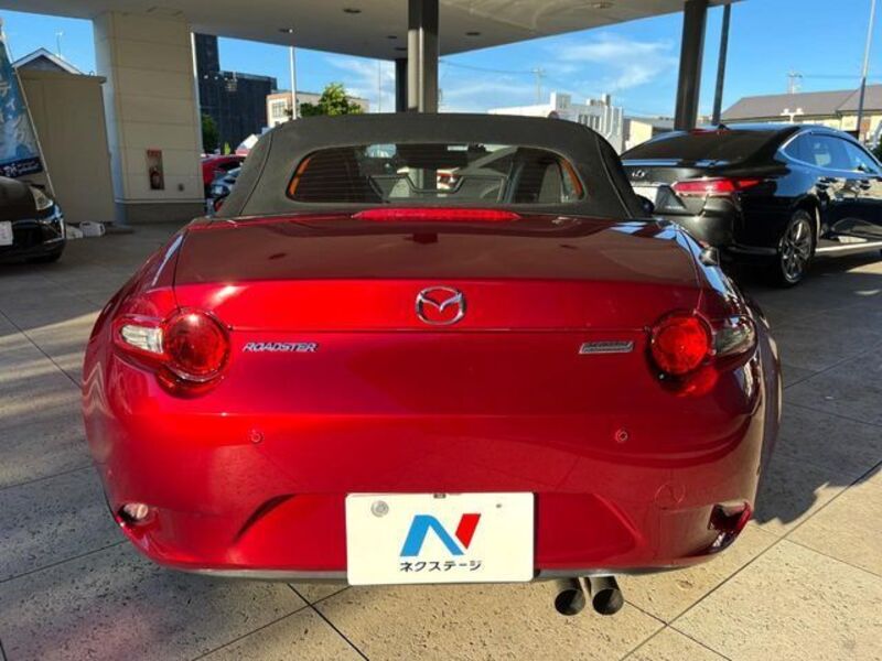 ROADSTER