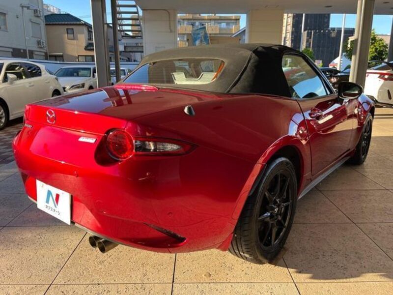 ROADSTER