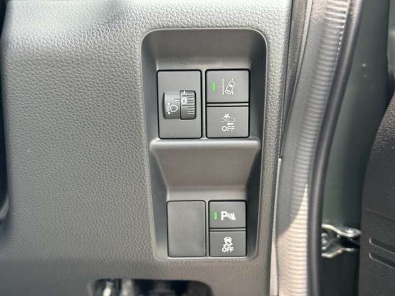 N-VAN