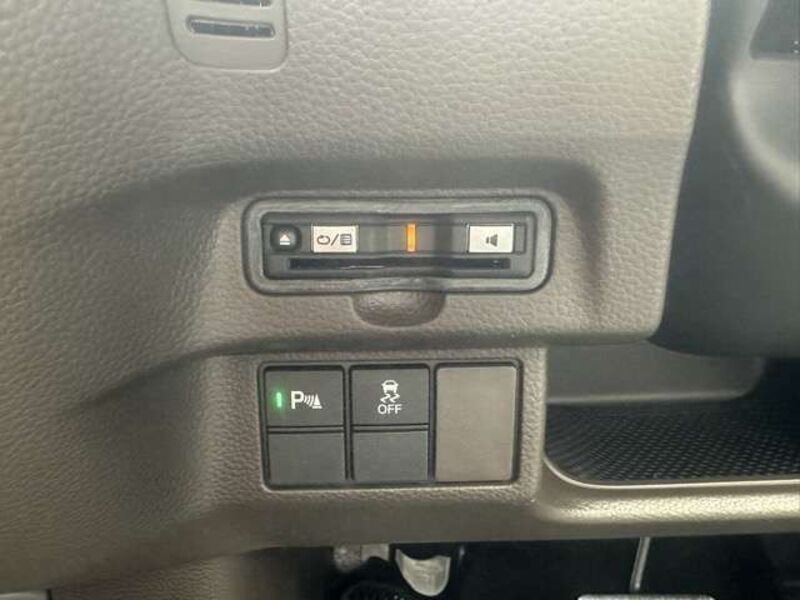 N BOX