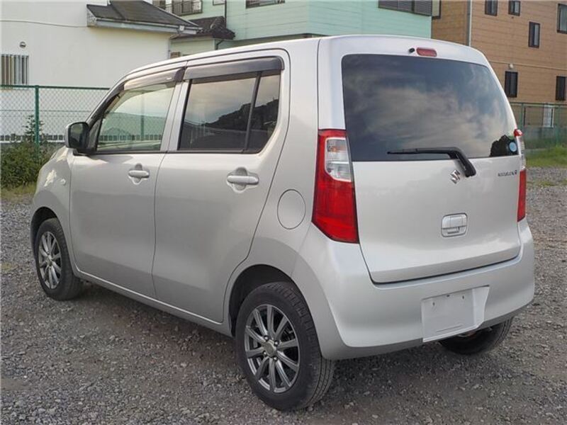 WAGON R