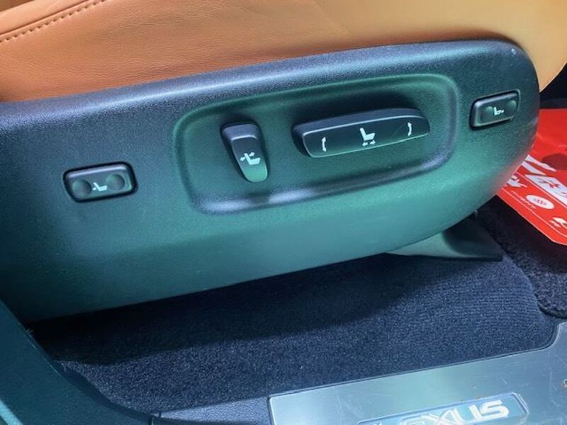LX