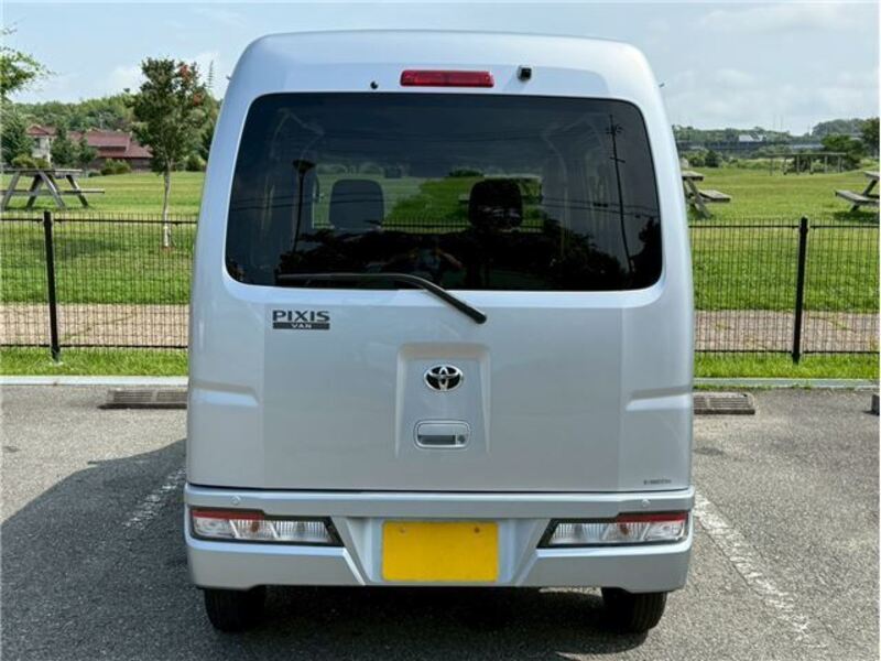 PIXIS VAN