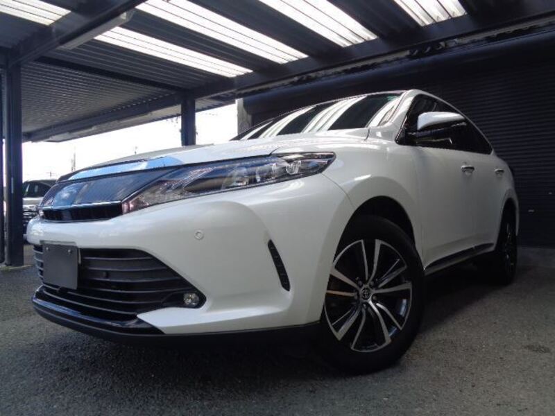 TOYOTA HARRIER