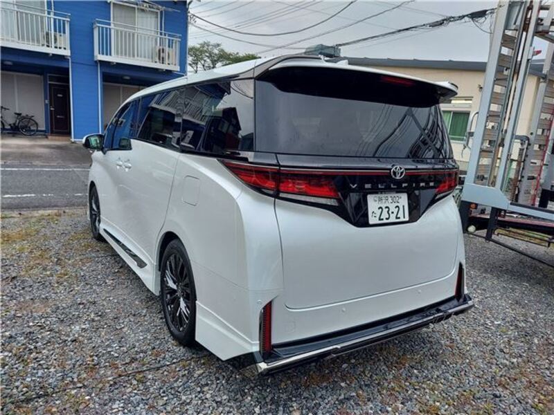 VELLFIRE