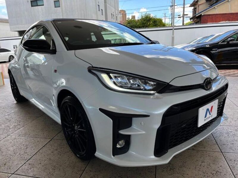 GR YARIS