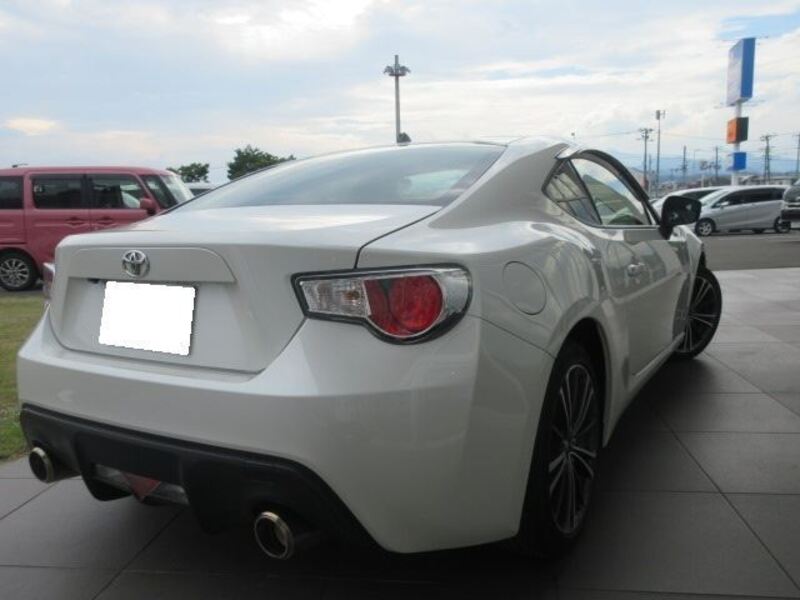 86