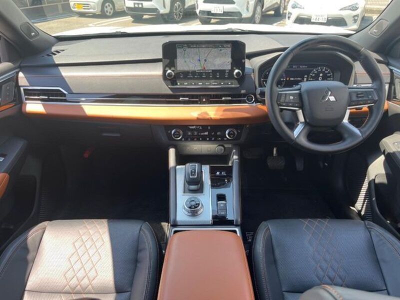 OUTLANDER PHEV