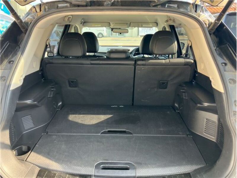 X-TRAIL