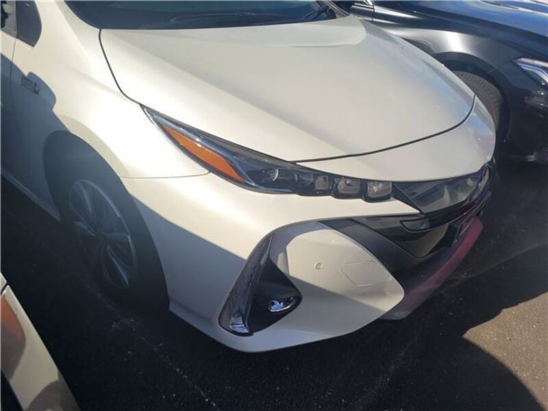 PRIUS PHV