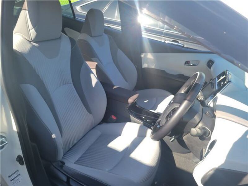 PRIUS PHV