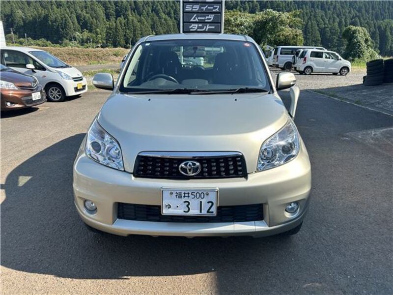 TOYOTA RUSH