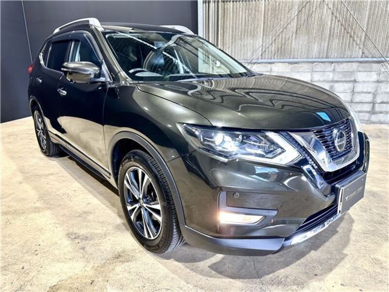 X-TRAIL