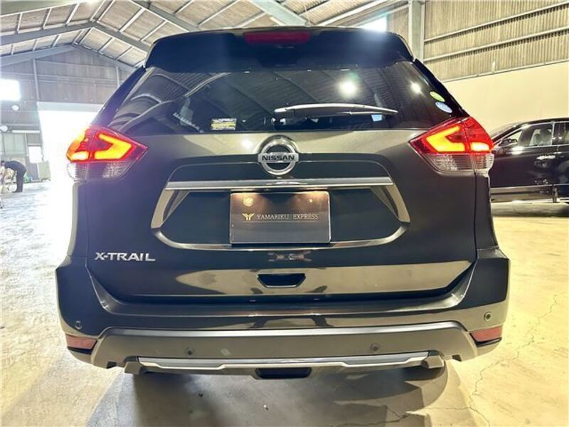 X-TRAIL
