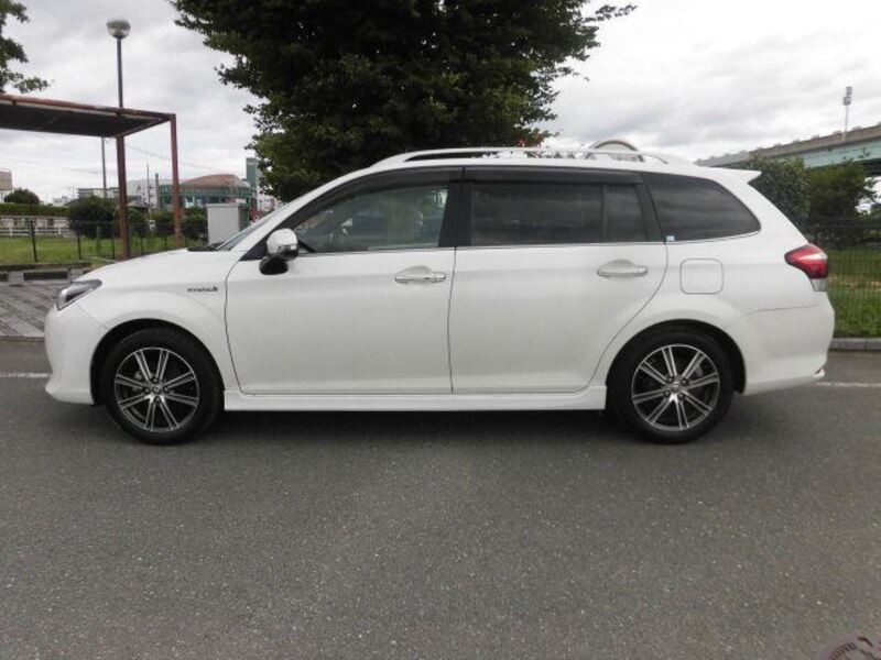 COROLLA FIELDER