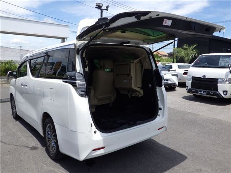 VELLFIRE