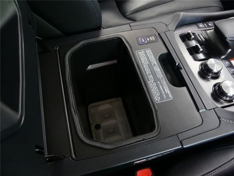 LX