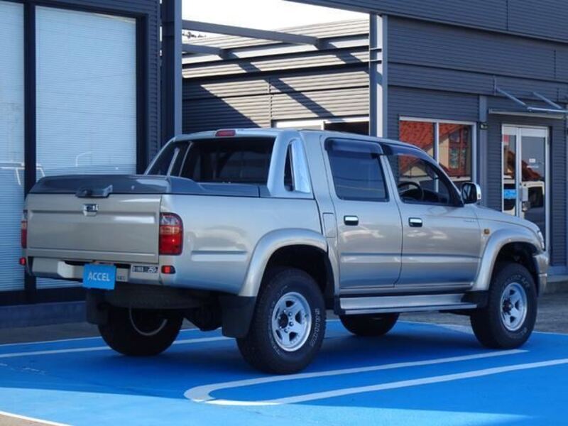 HILUX