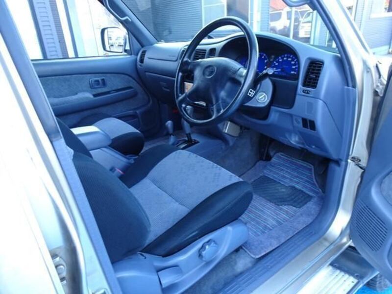 HILUX