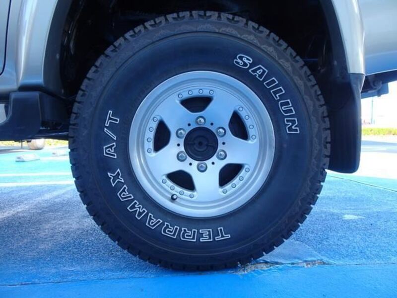 HILUX