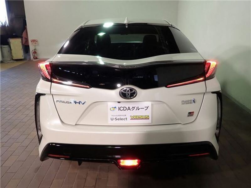 PRIUS PHV