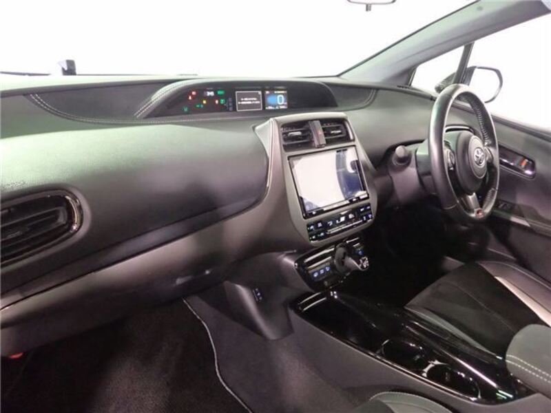 PRIUS PHV