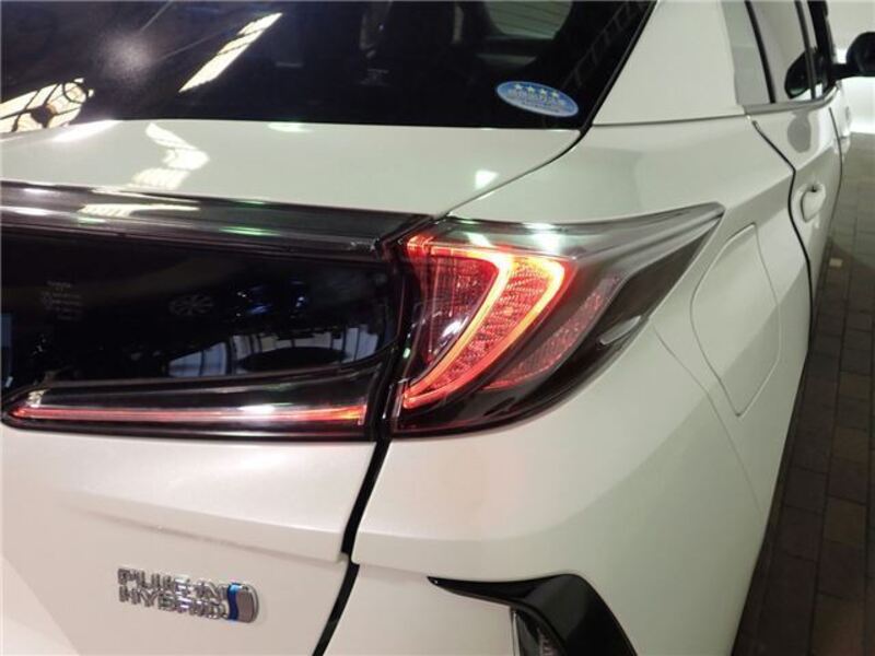 PRIUS PHV