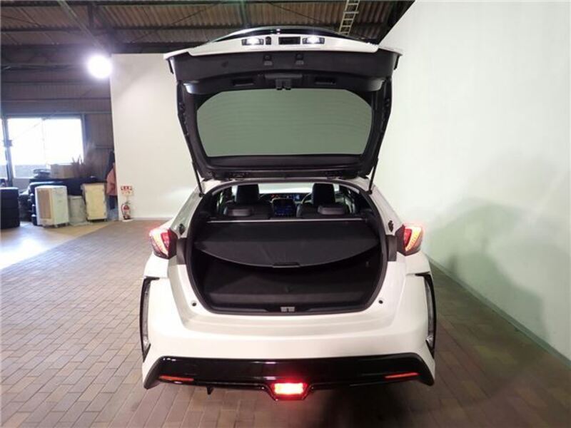 PRIUS PHV
