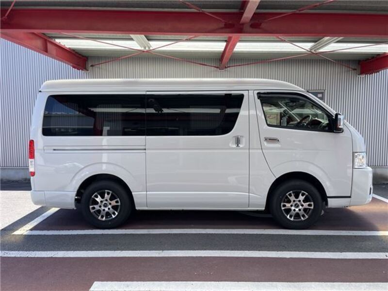 HIACE