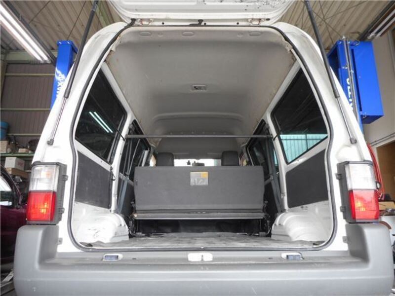BONGO VAN