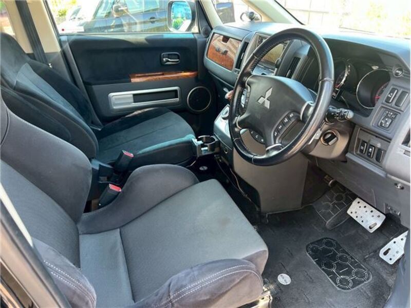 DELICA D5