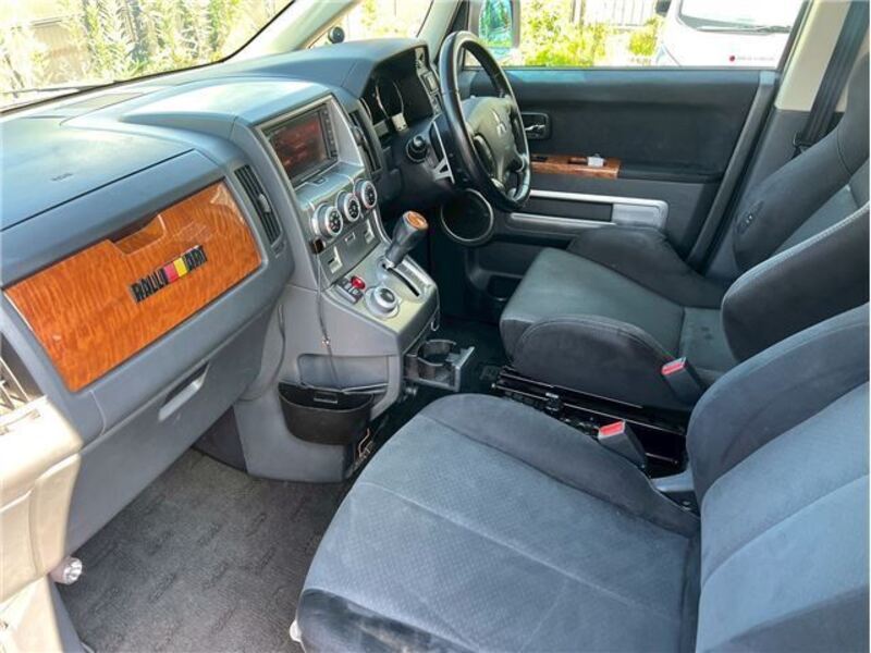 DELICA D5