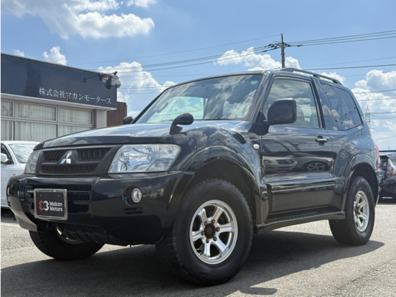 MITSUBISHI PAJERO