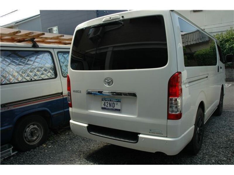HIACE VAN