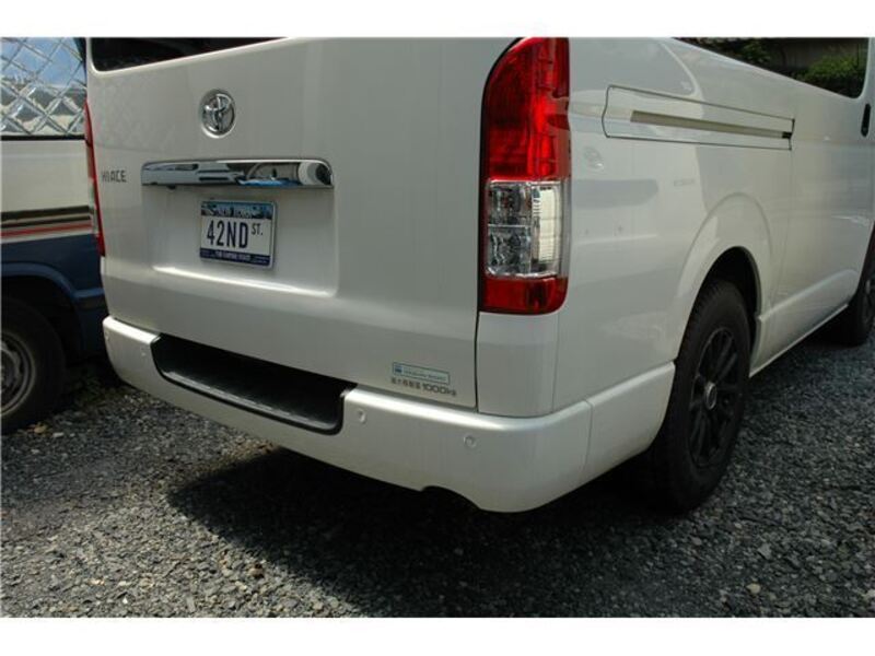 HIACE VAN